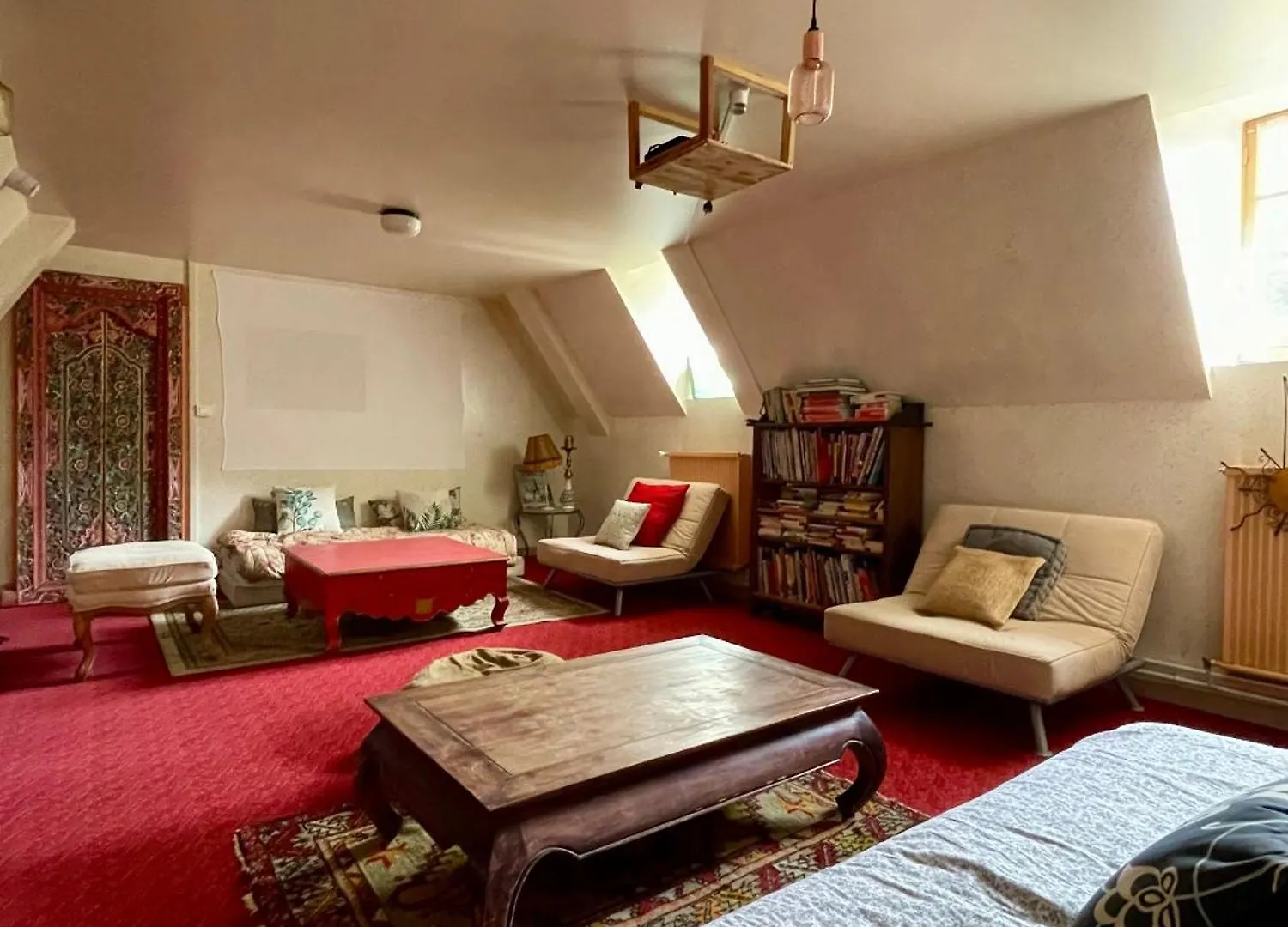 La Baleine Blanche - Hostel Campan